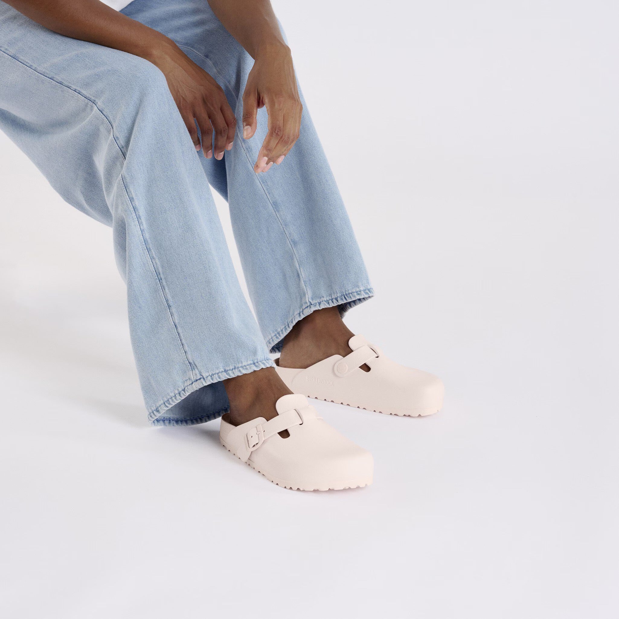 Boston EVA (Light Rose) when worn