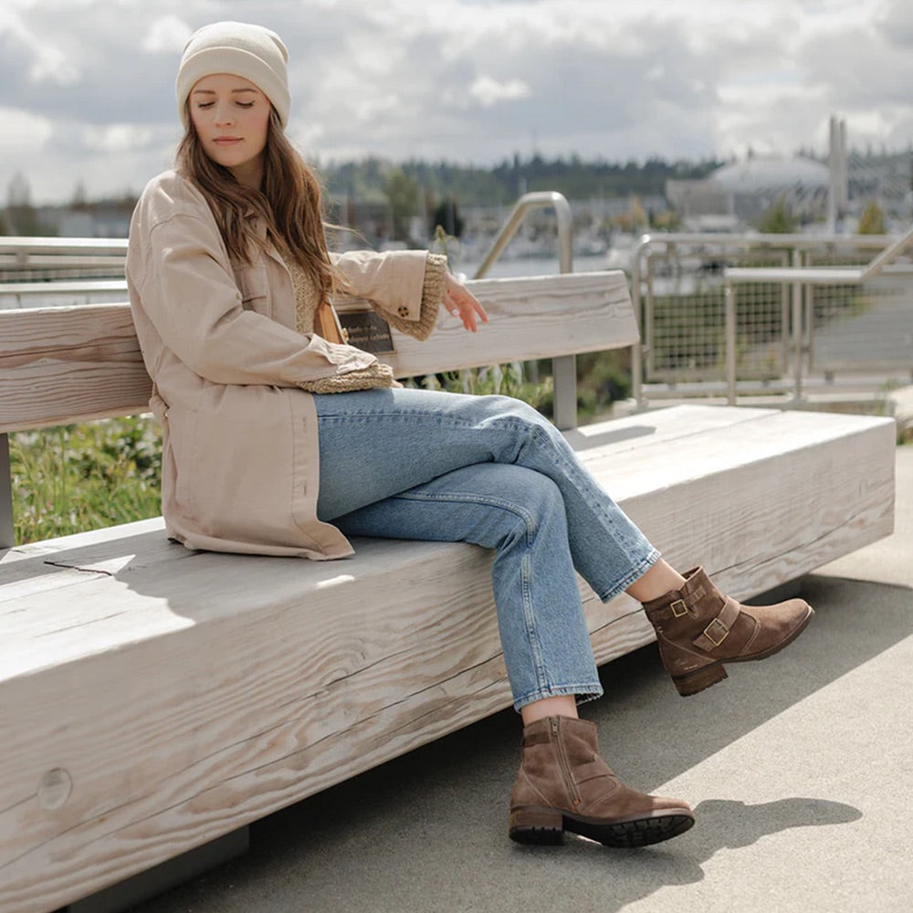 Kate 21 (Taupe) when worn