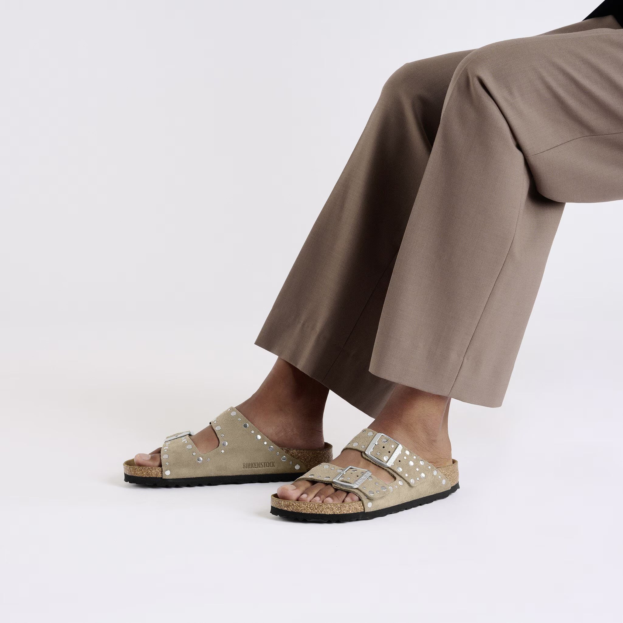 Arizona Rivet (Taupe) when worn