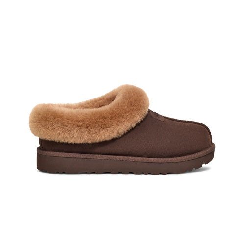 UGG Tazzette slipper in burnt cedar with sheepskin collar.