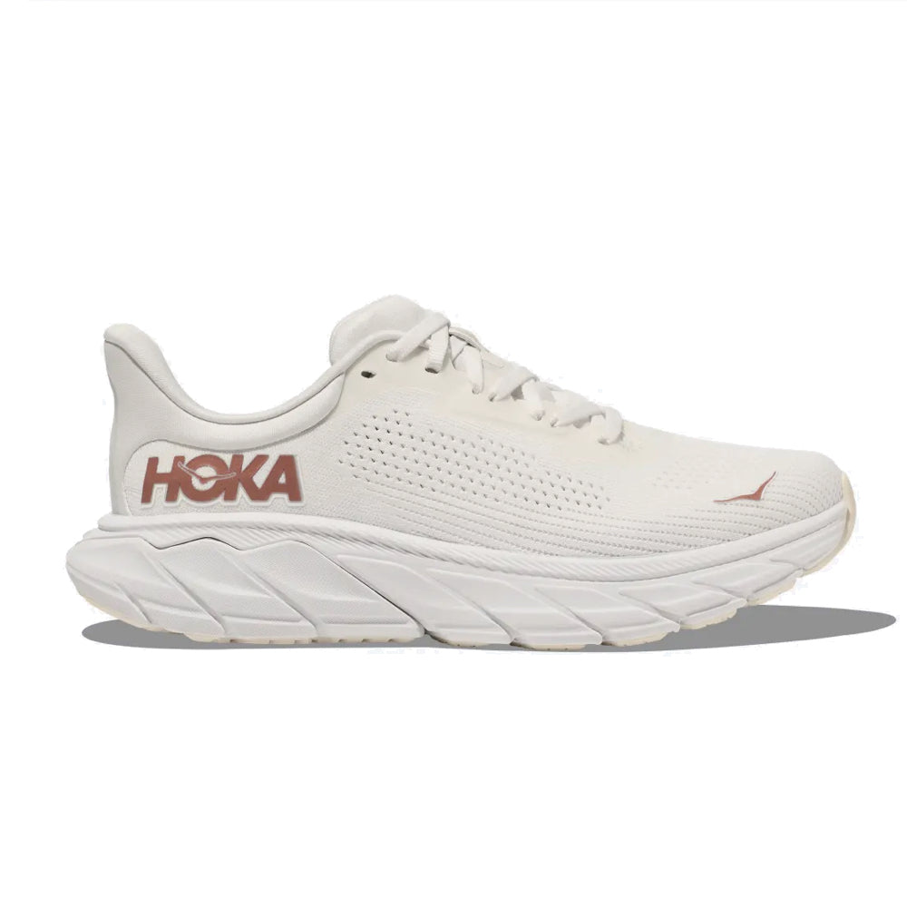 HOKA Arahi 7 in Blanc De Blanc / Rose Gold