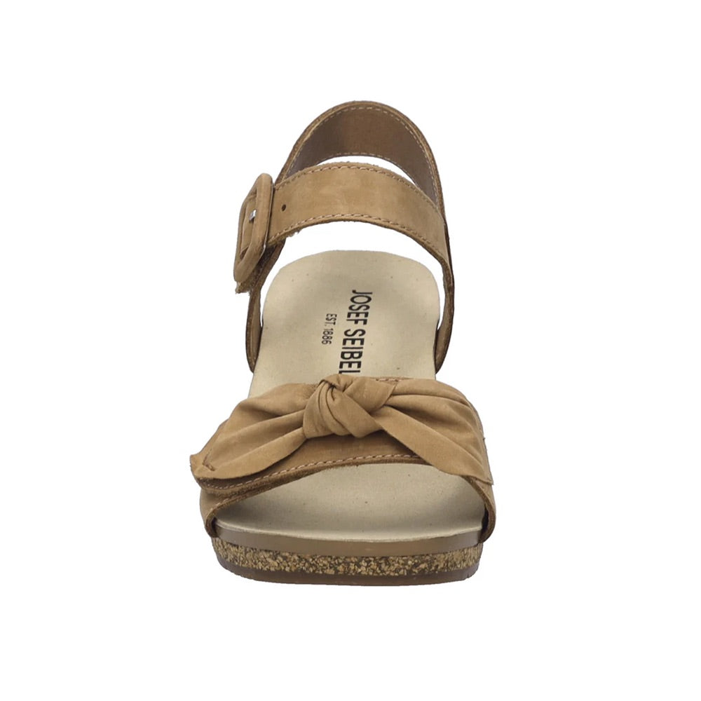 Grace 11 (Nuss) front